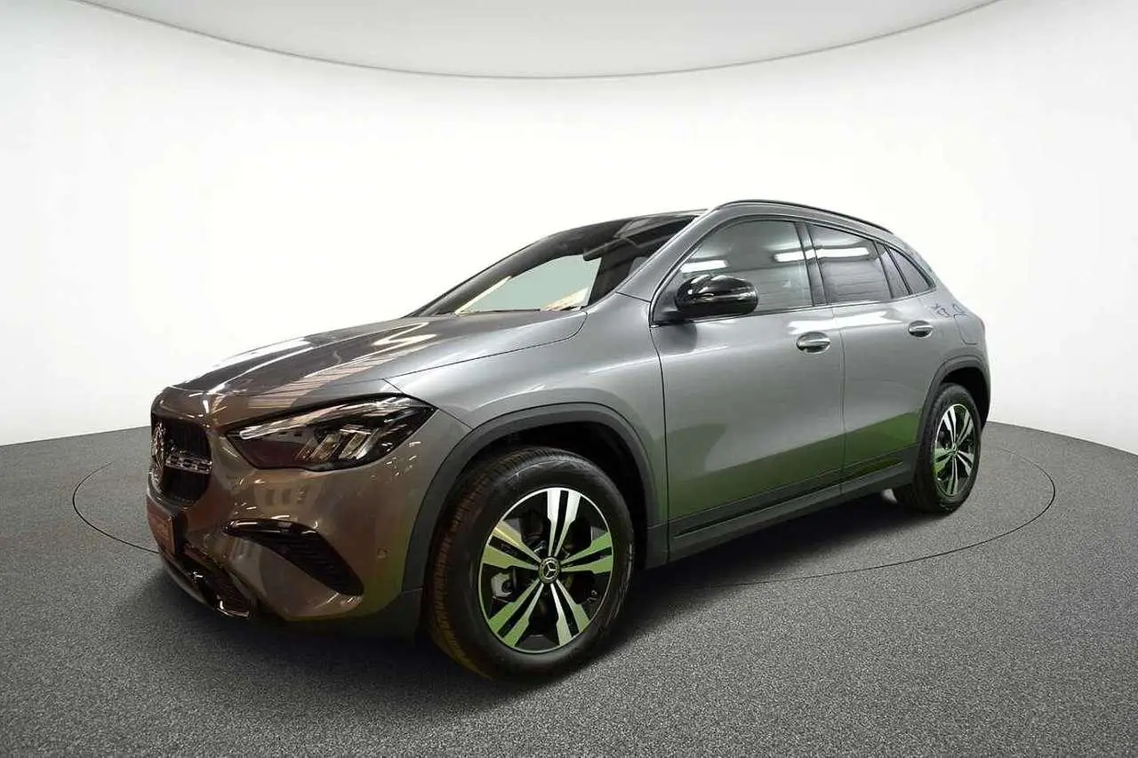 Photo 1 : Mercedes-benz Classe Gla 2024 Hybride