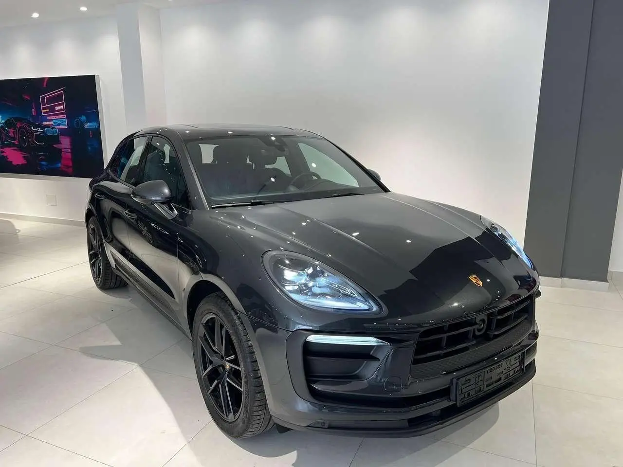 Photo 1 : Porsche Macan 2022 Essence