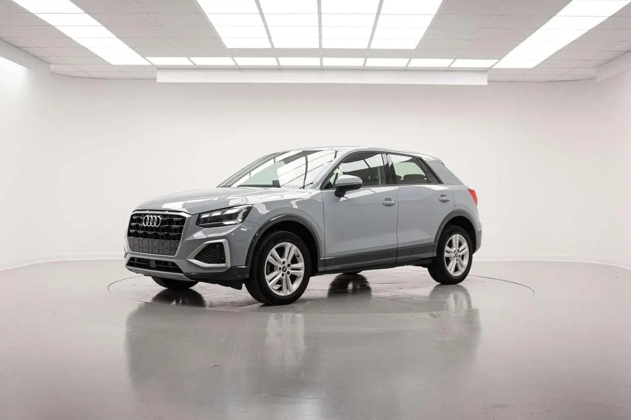 Photo 1 : Audi Q2 2023 Essence