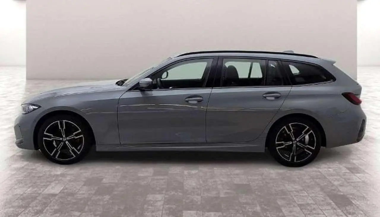 Photo 1 : Bmw Serie 3 2023 Hybrid