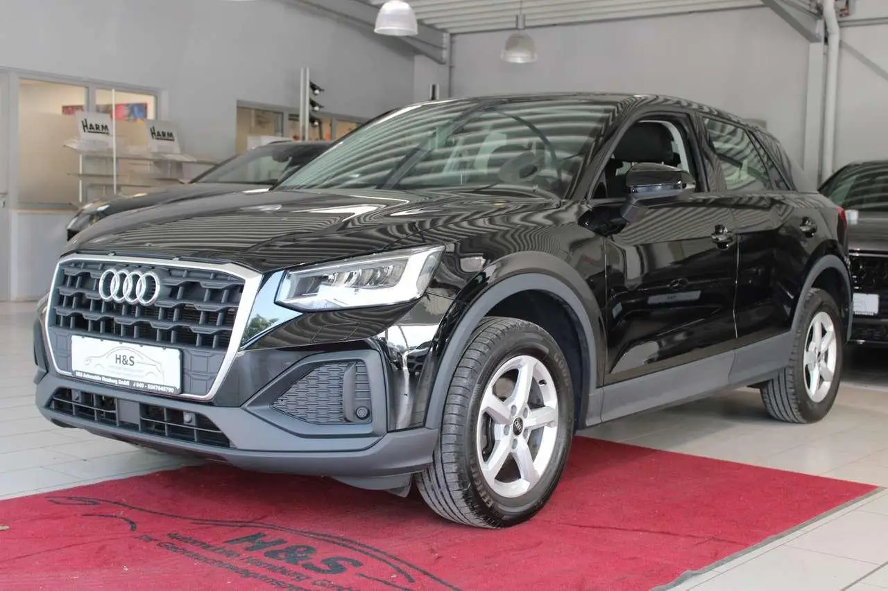 Photo 1 : Audi Q2 2021 Petrol