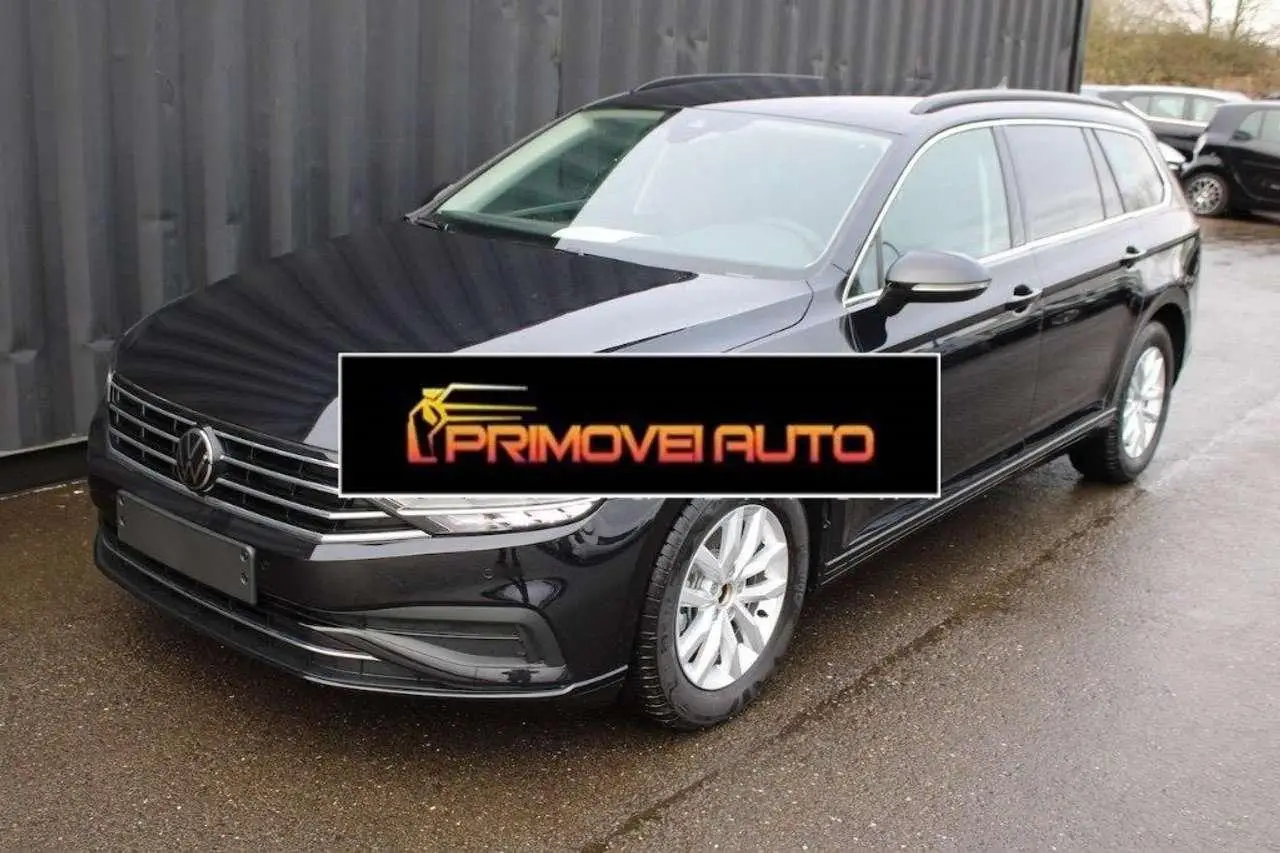 Photo 1 : Volkswagen Passat 2023 Diesel