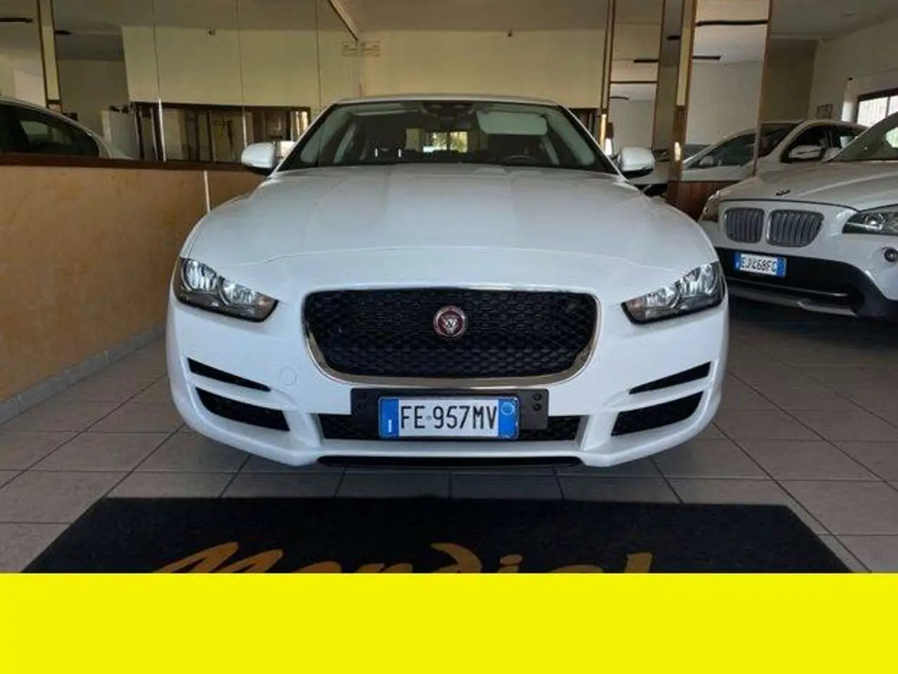 Photo 1 : Jaguar Xe 2016 Diesel