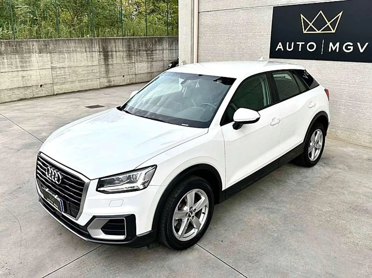 Photo 1 : Audi Q2 2017 Diesel