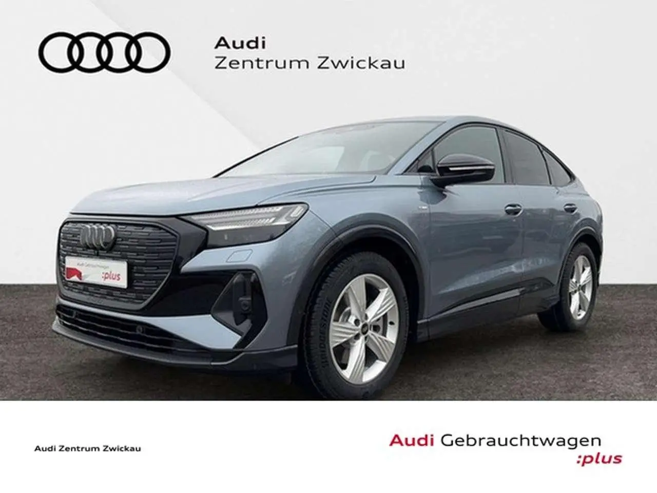 Photo 1 : Audi E-tron 2024 Électrique