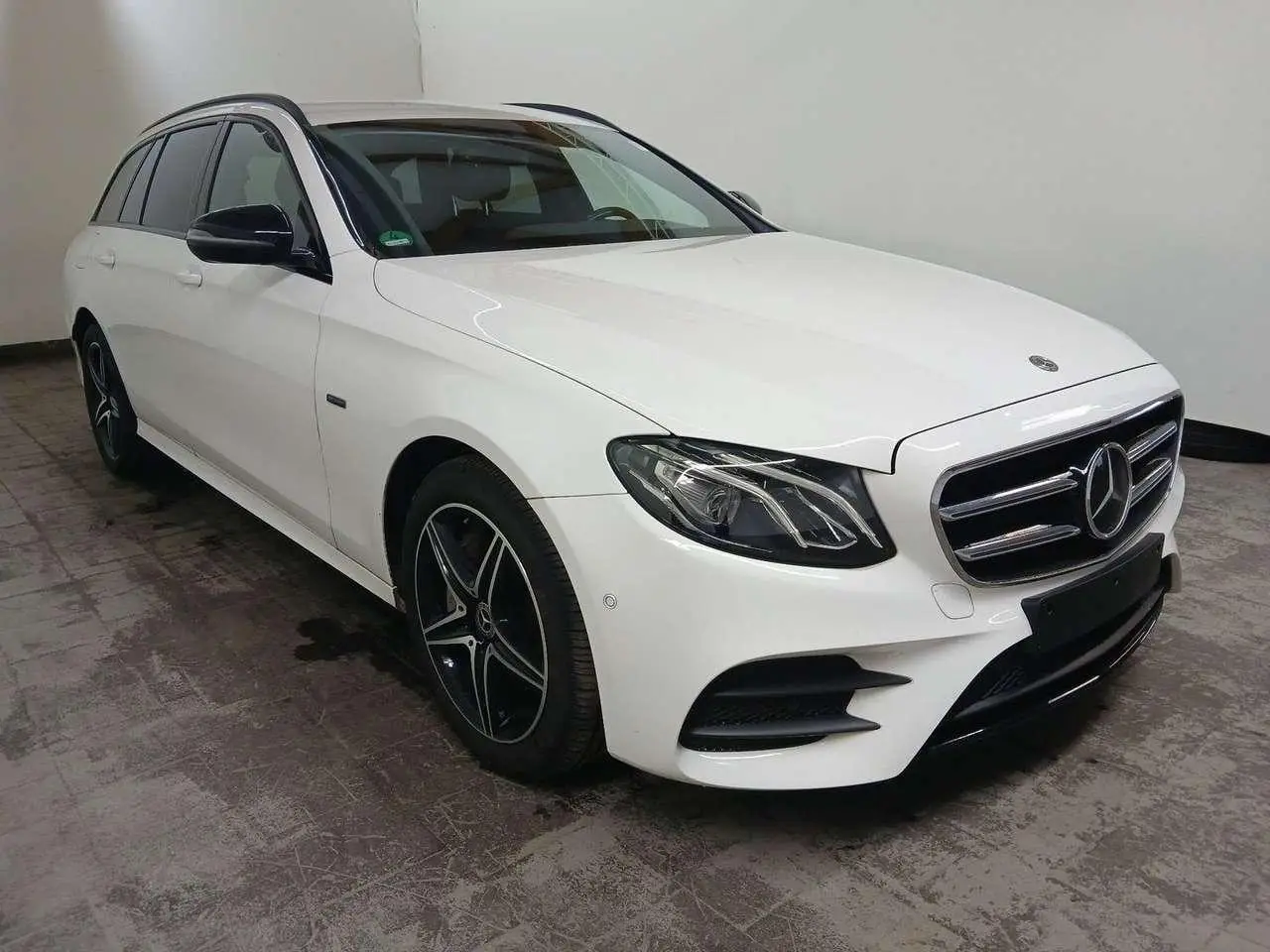 Photo 1 : Mercedes-benz Classe E 2019 Hybride