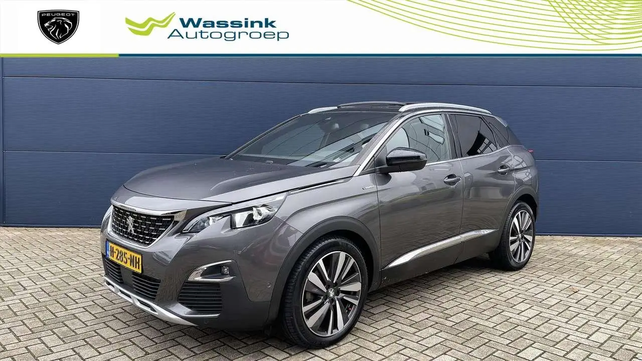 Photo 1 : Peugeot 3008 2020 Essence