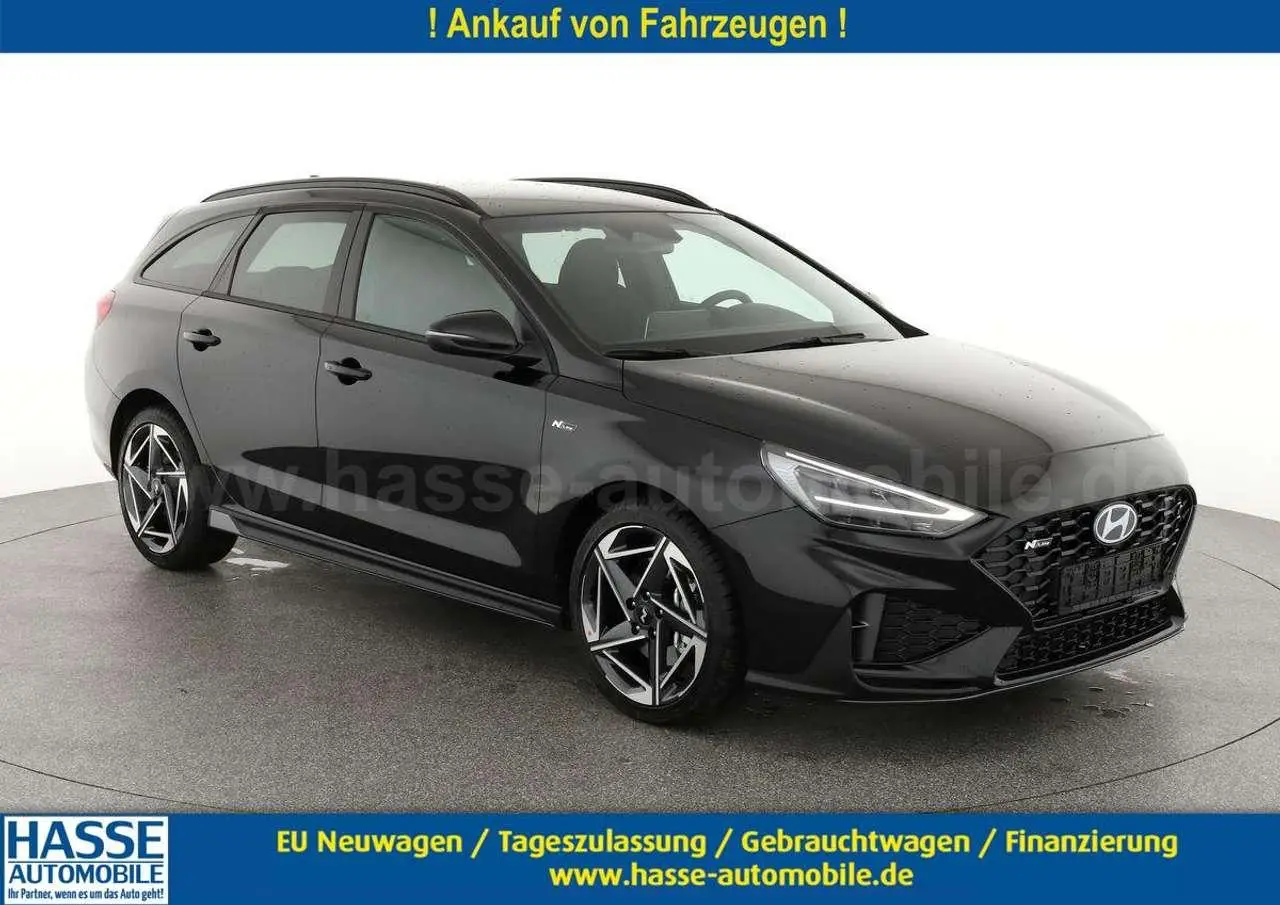 Photo 1 : Hyundai I30 2024 Petrol