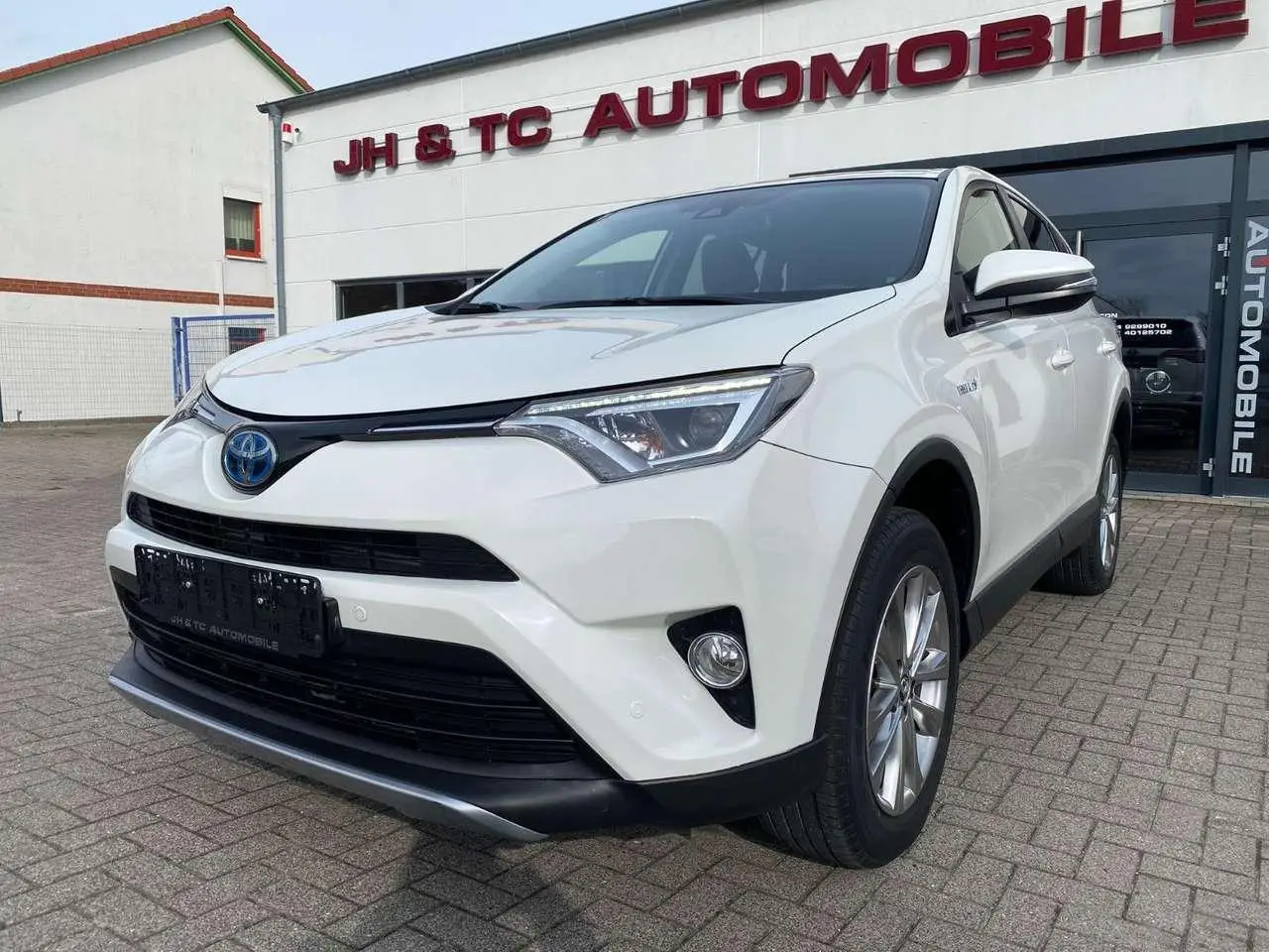 Photo 1 : Toyota Rav4 2016 Hybride