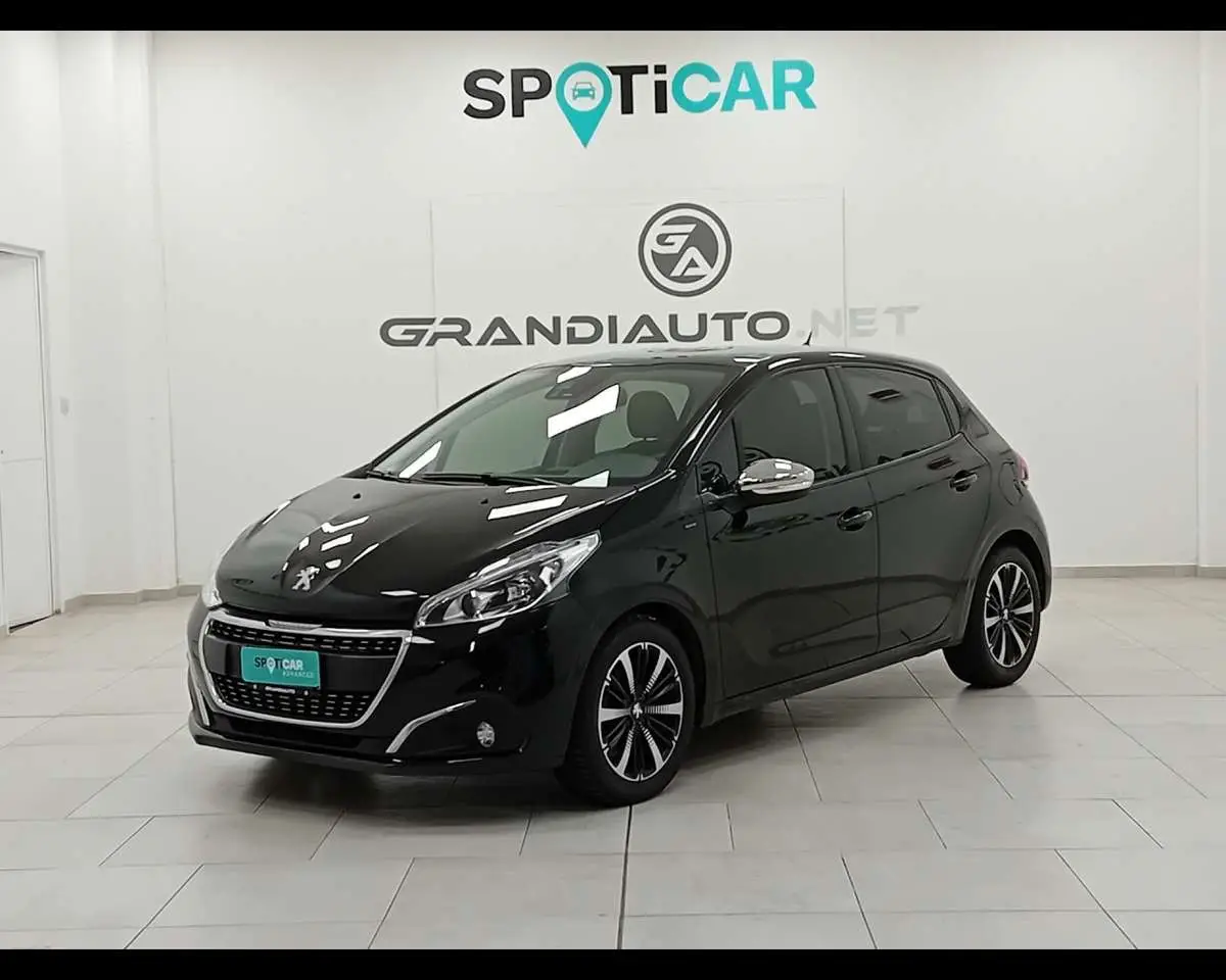 Photo 1 : Peugeot 208 2019 Diesel