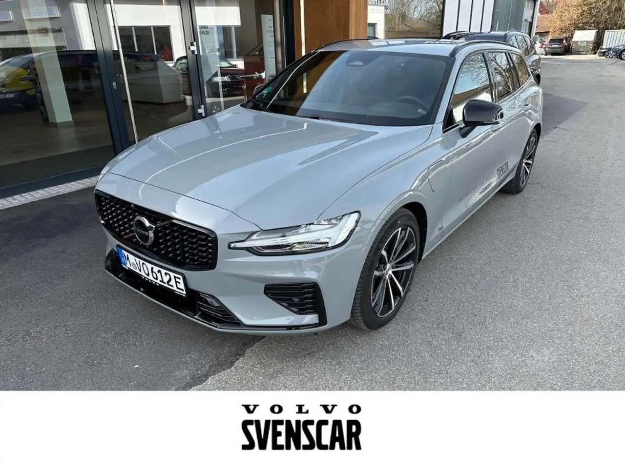 Photo 1 : Volvo V60 2024 Hybride