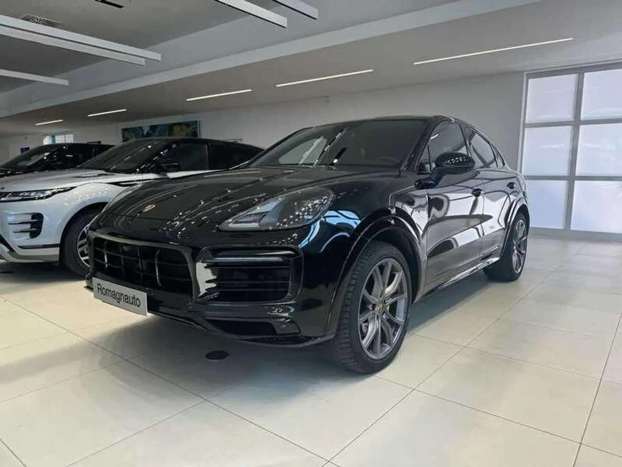 Photo 1 : Porsche Cayenne 2022 Hybrid