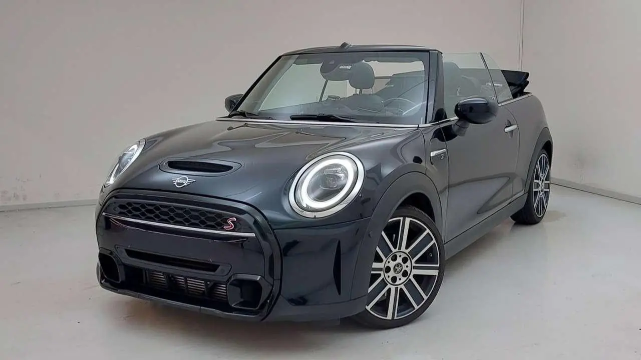 Photo 1 : Mini Cooper 2023 Petrol