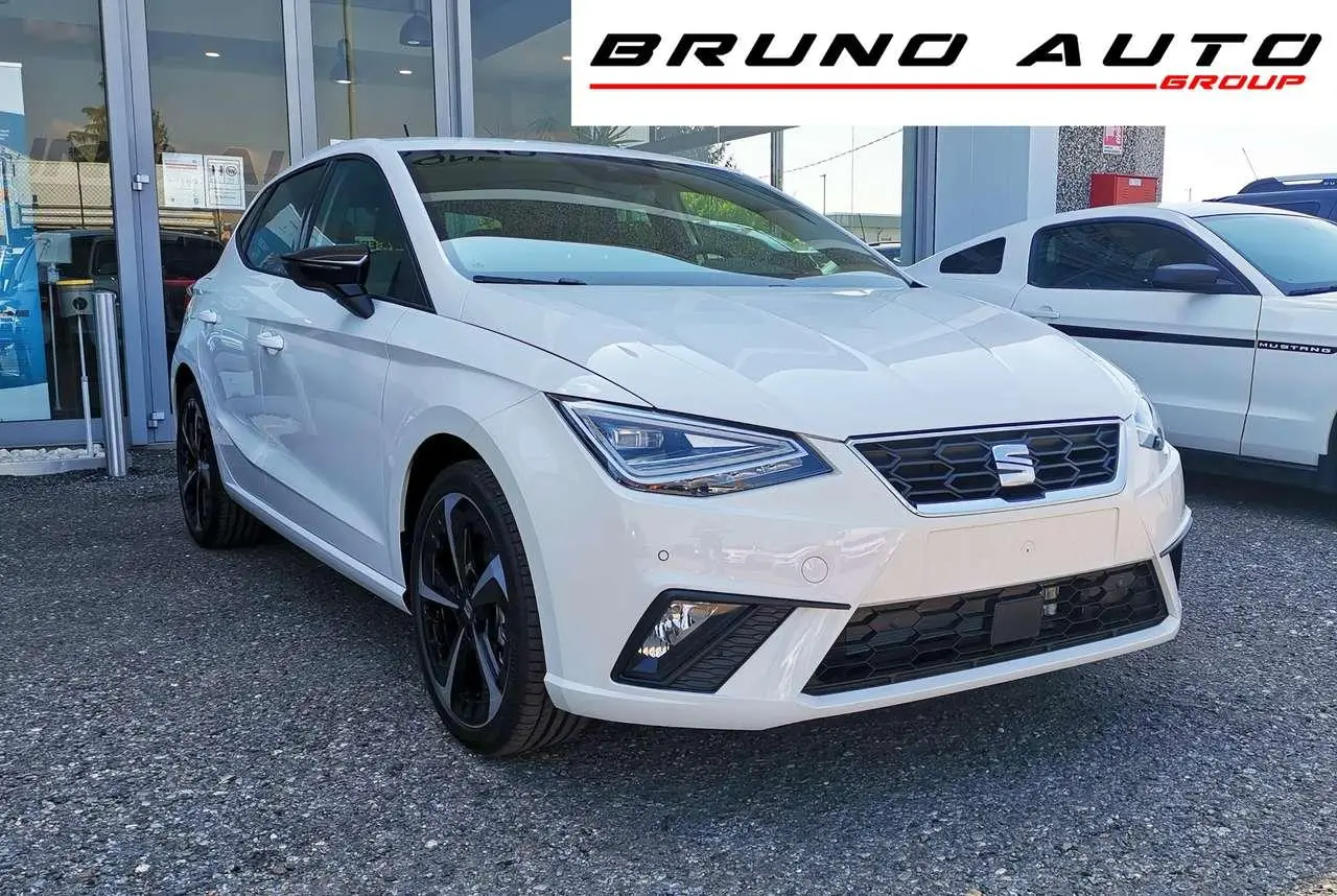 Photo 1 : Seat Ibiza 2024 Essence