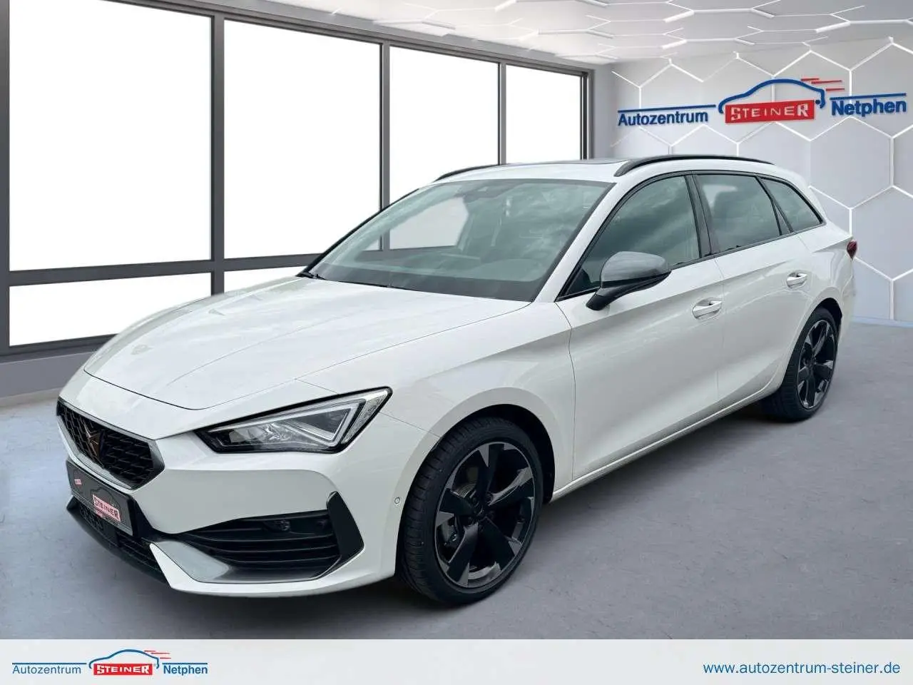 Photo 1 : Cupra Leon 2024 Petrol