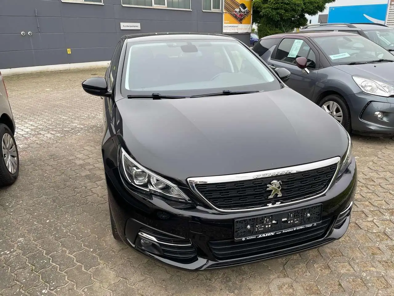 Photo 1 : Peugeot 308 2019 Petrol