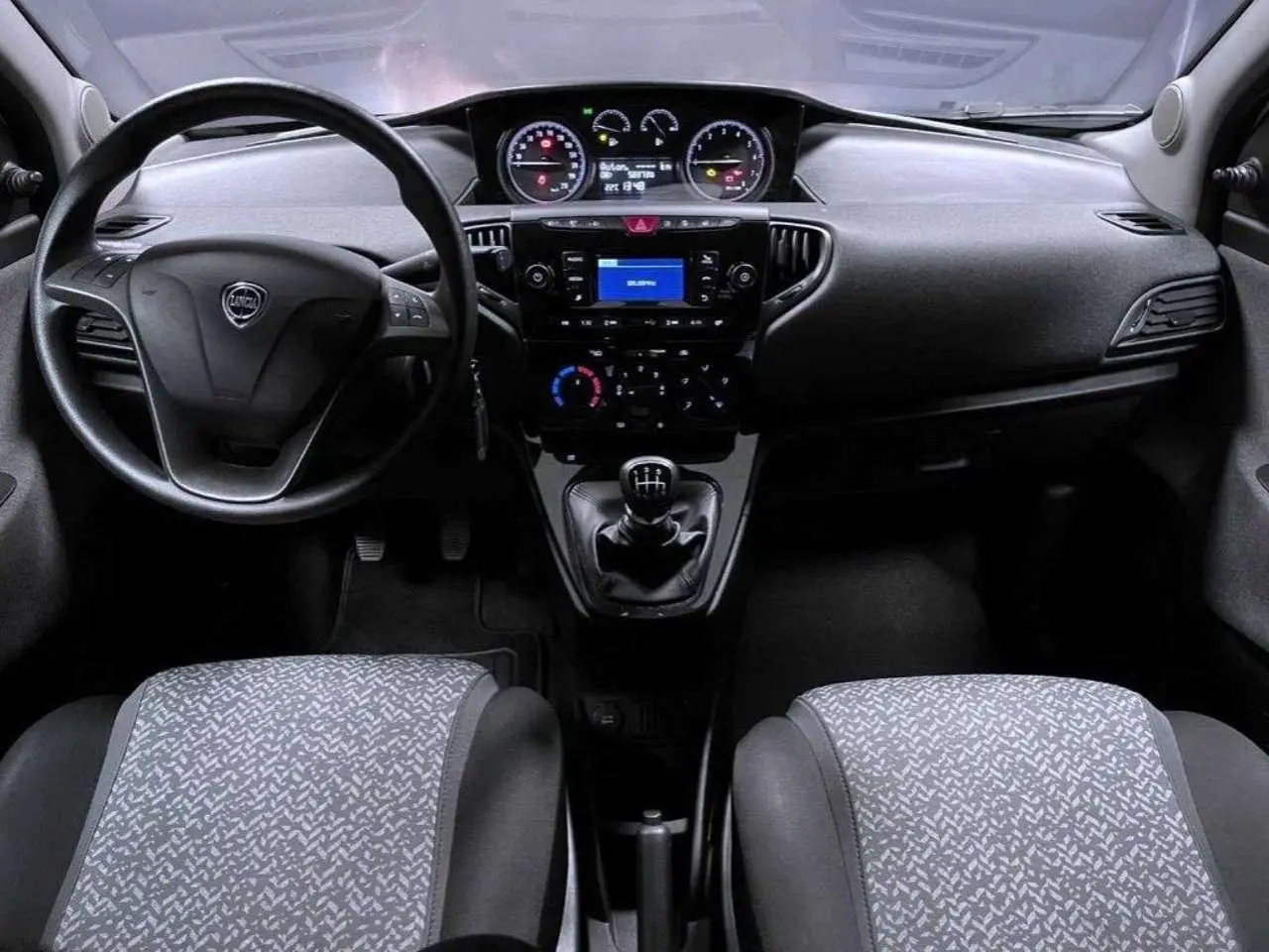 Photo 1 : Lancia Ypsilon 2022 Hybride