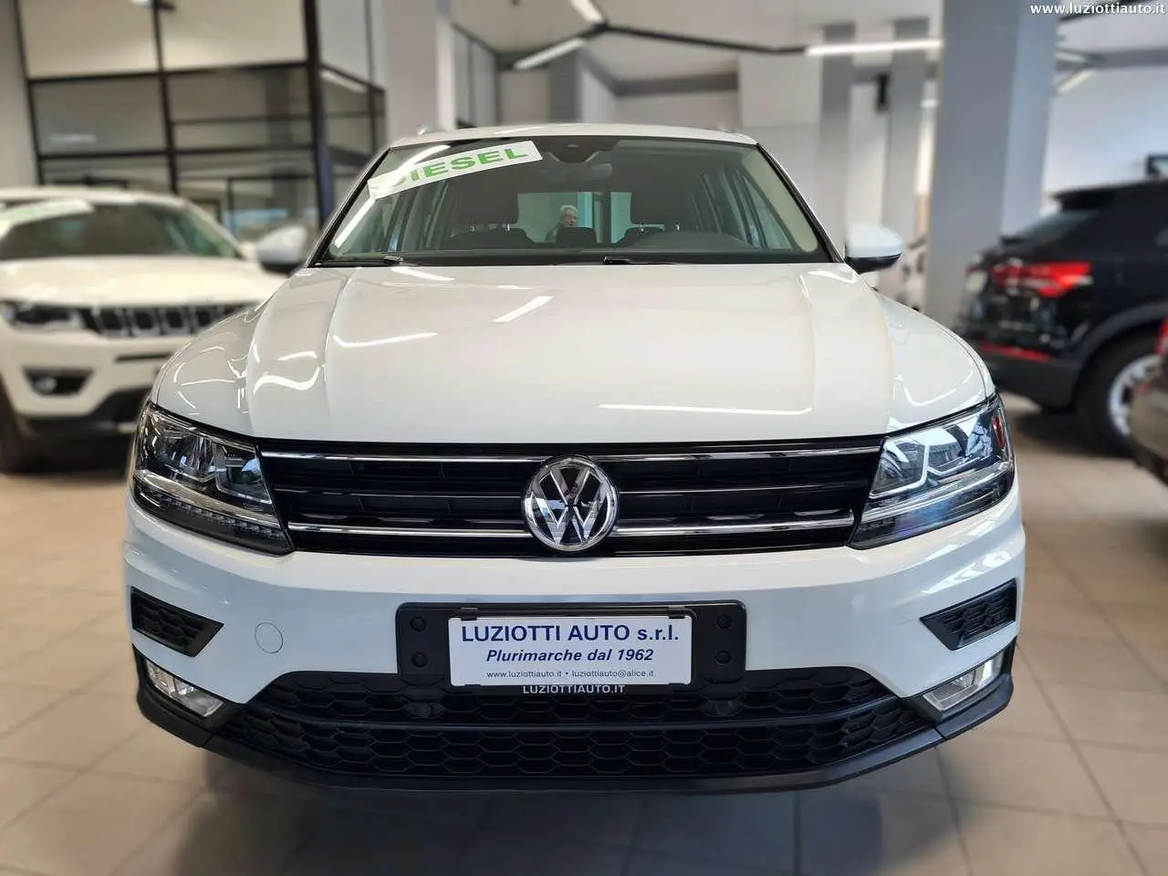 Photo 1 : Volkswagen Tiguan 2017 Diesel