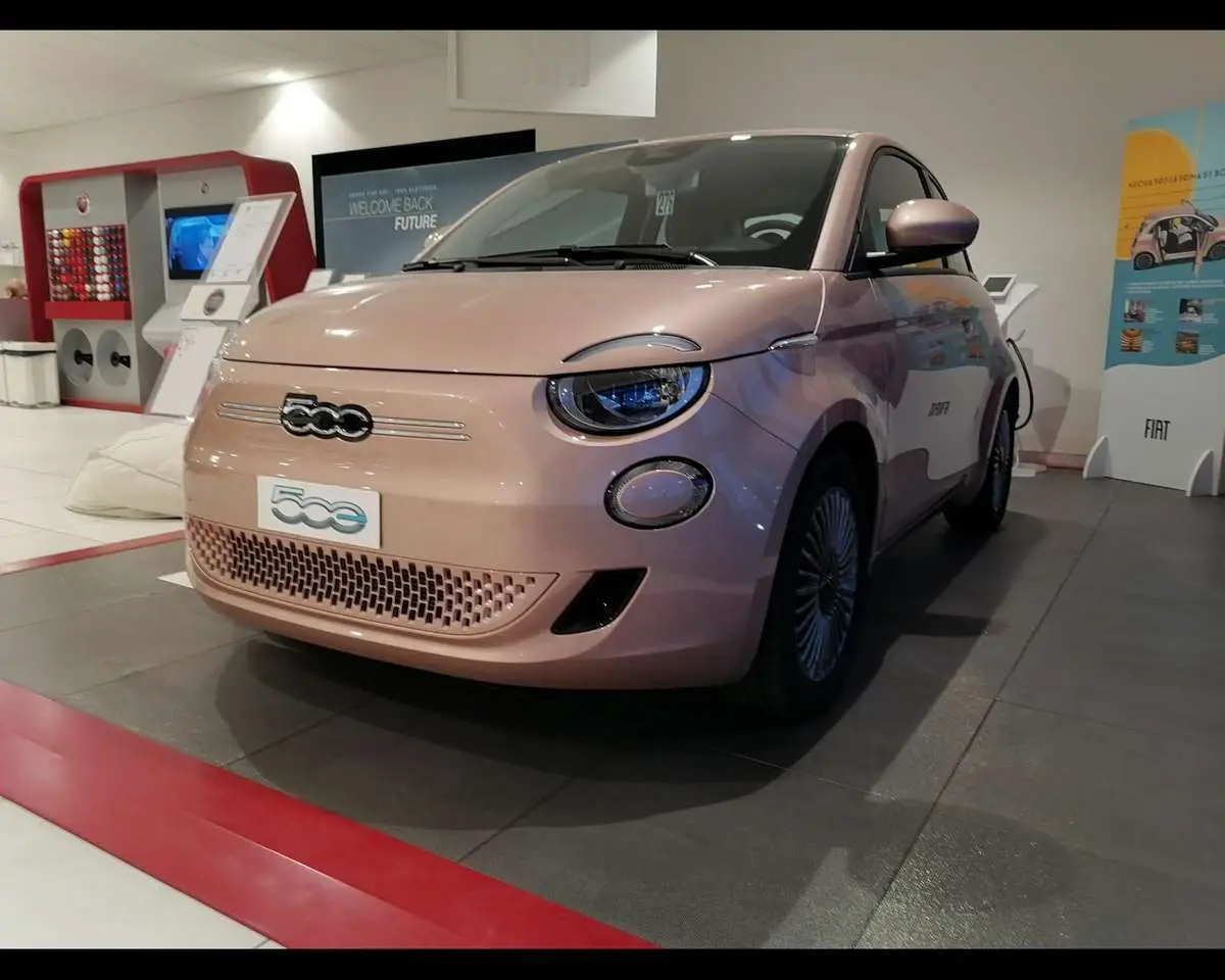 Photo 1 : Fiat 500 2023 Électrique