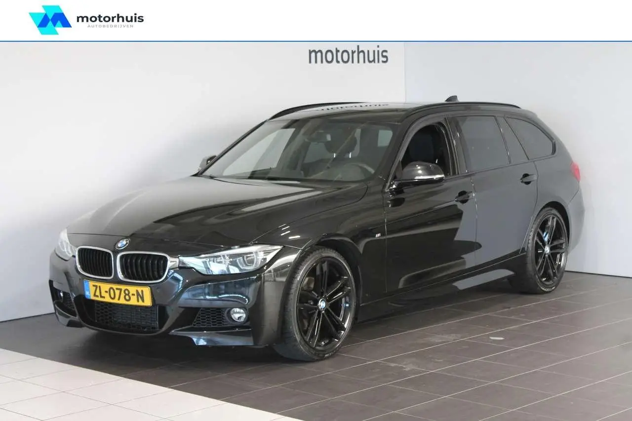 Photo 1 : Bmw Serie 3 2019 Petrol