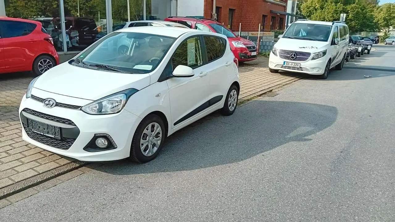 Photo 1 : Hyundai I10 2017 Essence