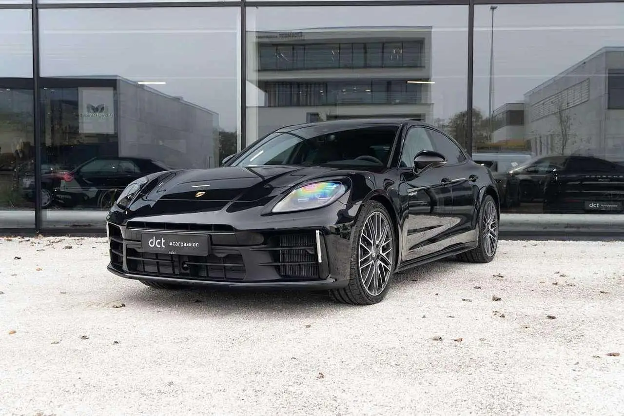 Photo 1 : Porsche Panamera 2024 Hybrid