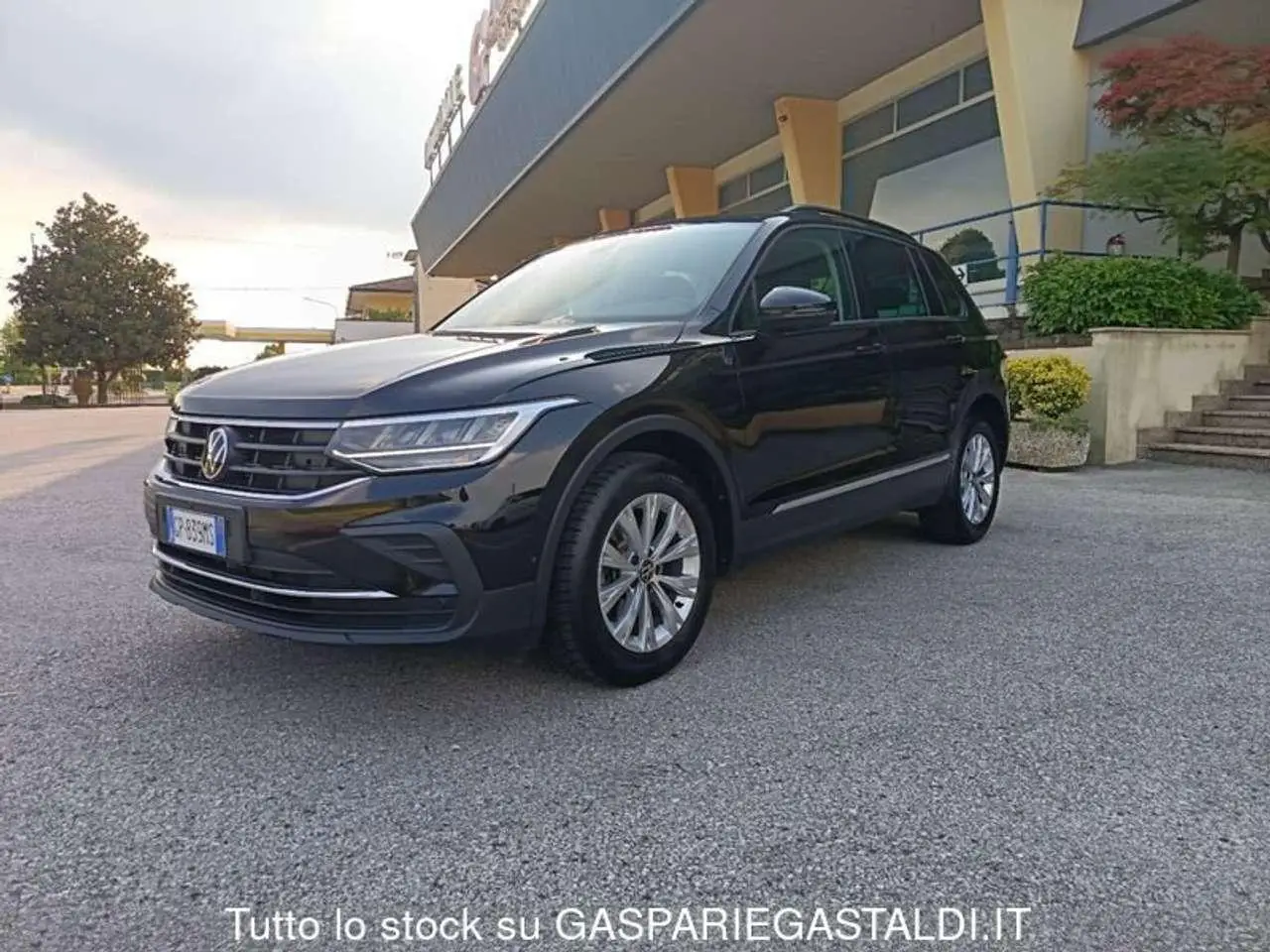 Photo 1 : Volkswagen Tiguan 2023 Diesel