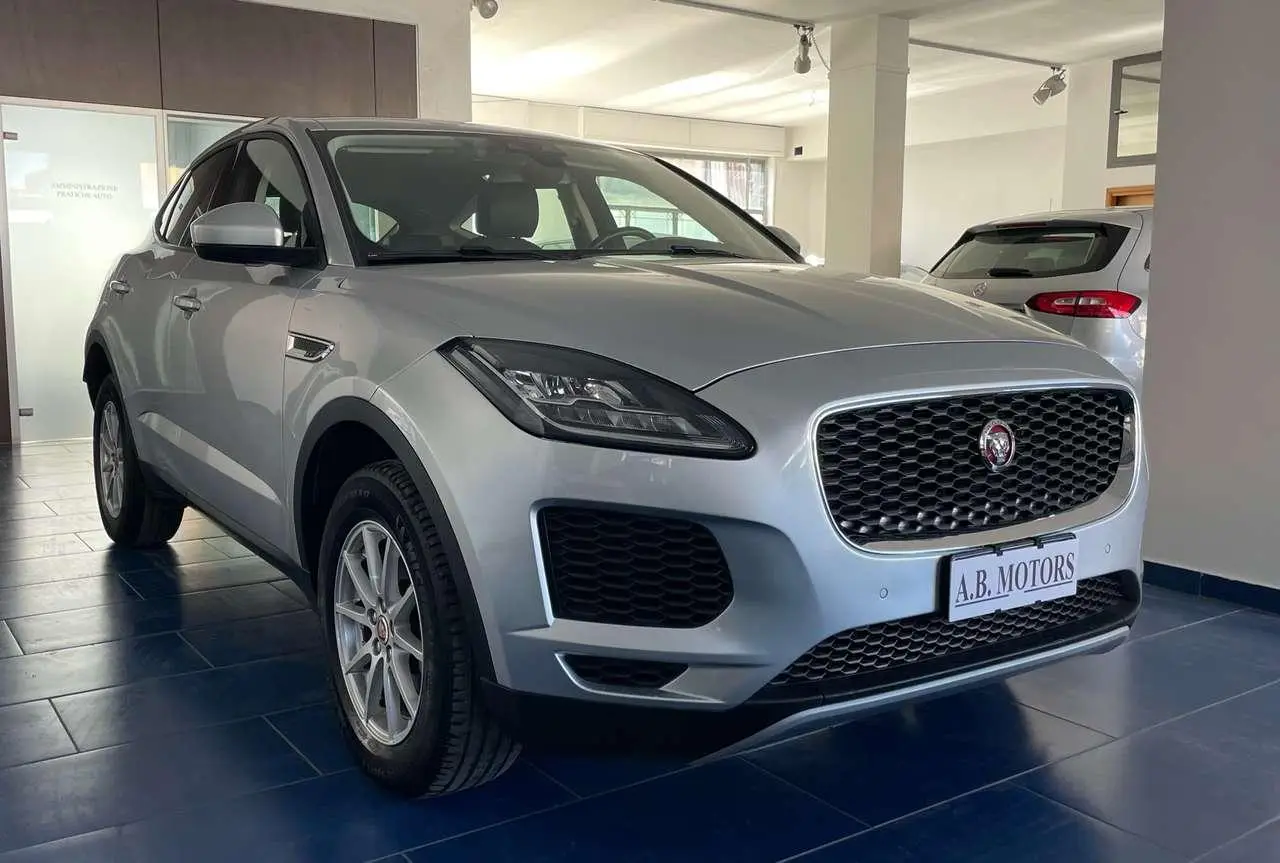 Photo 1 : Jaguar E-pace 2019 Diesel