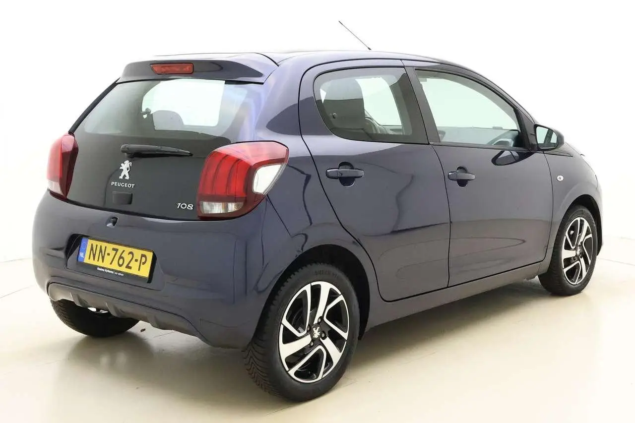 Photo 1 : Peugeot 108 2017 Petrol