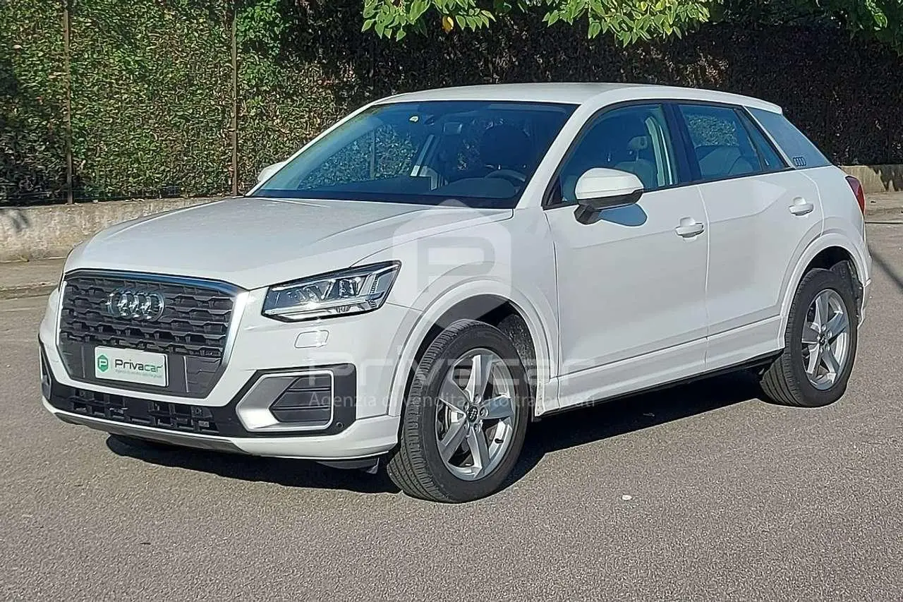 Photo 1 : Audi Q2 2018 Diesel