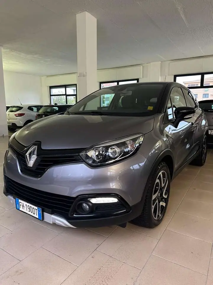 Photo 1 : Renault Captur 2017 Essence