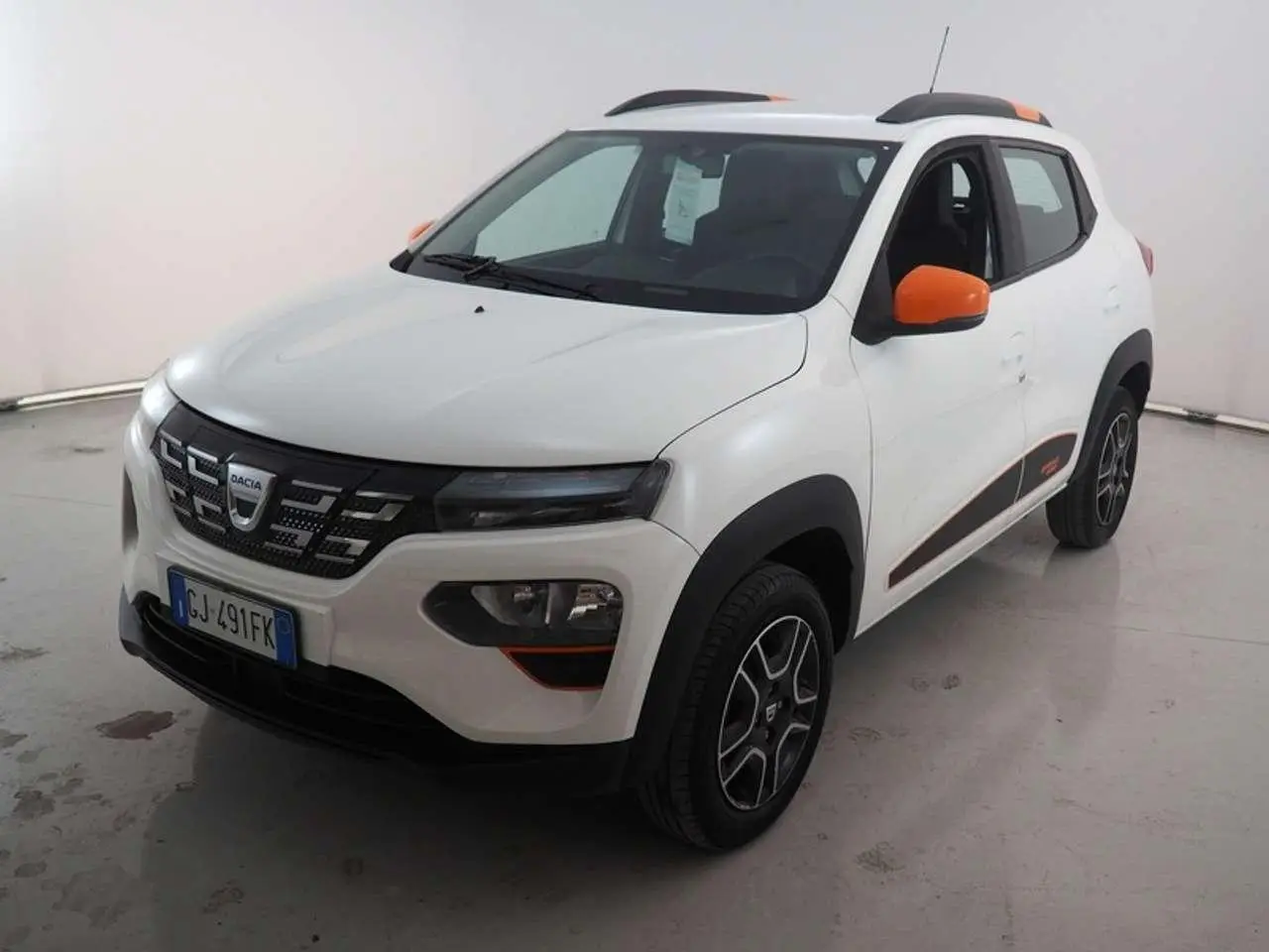 Photo 1 : Dacia Spring 2022 Electric