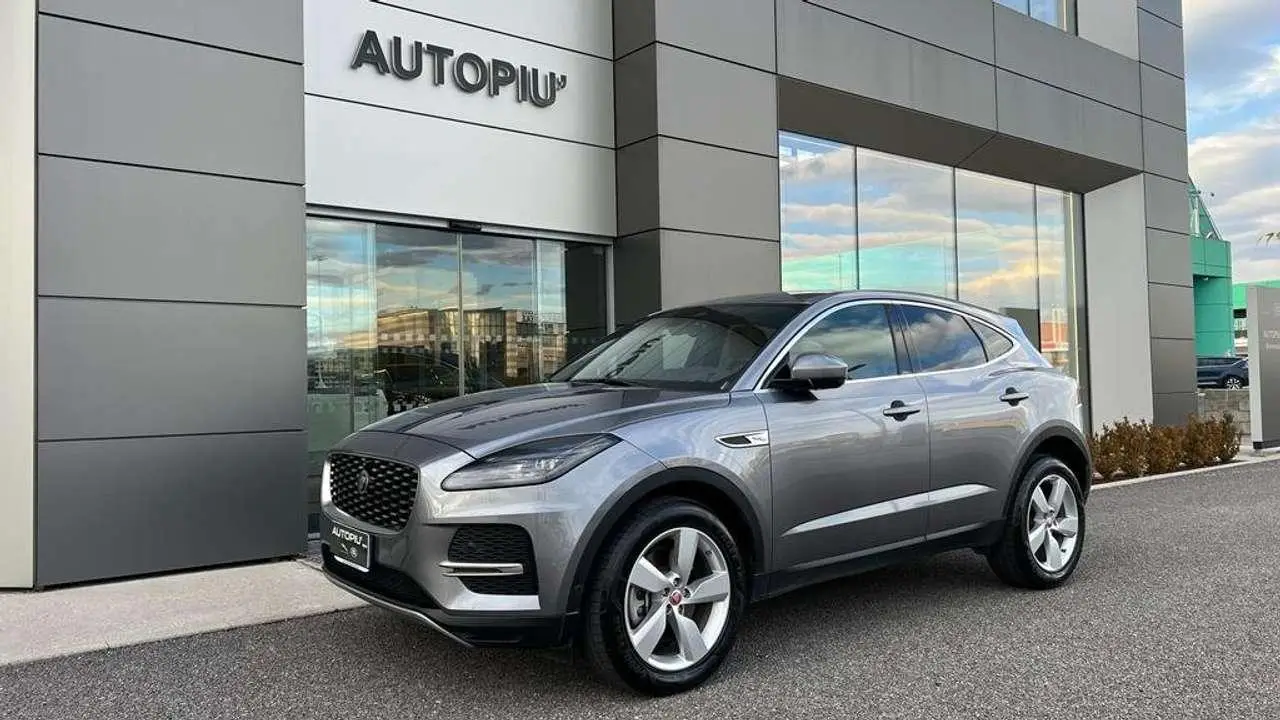 Photo 1 : Jaguar E-pace 2021 Hybrid