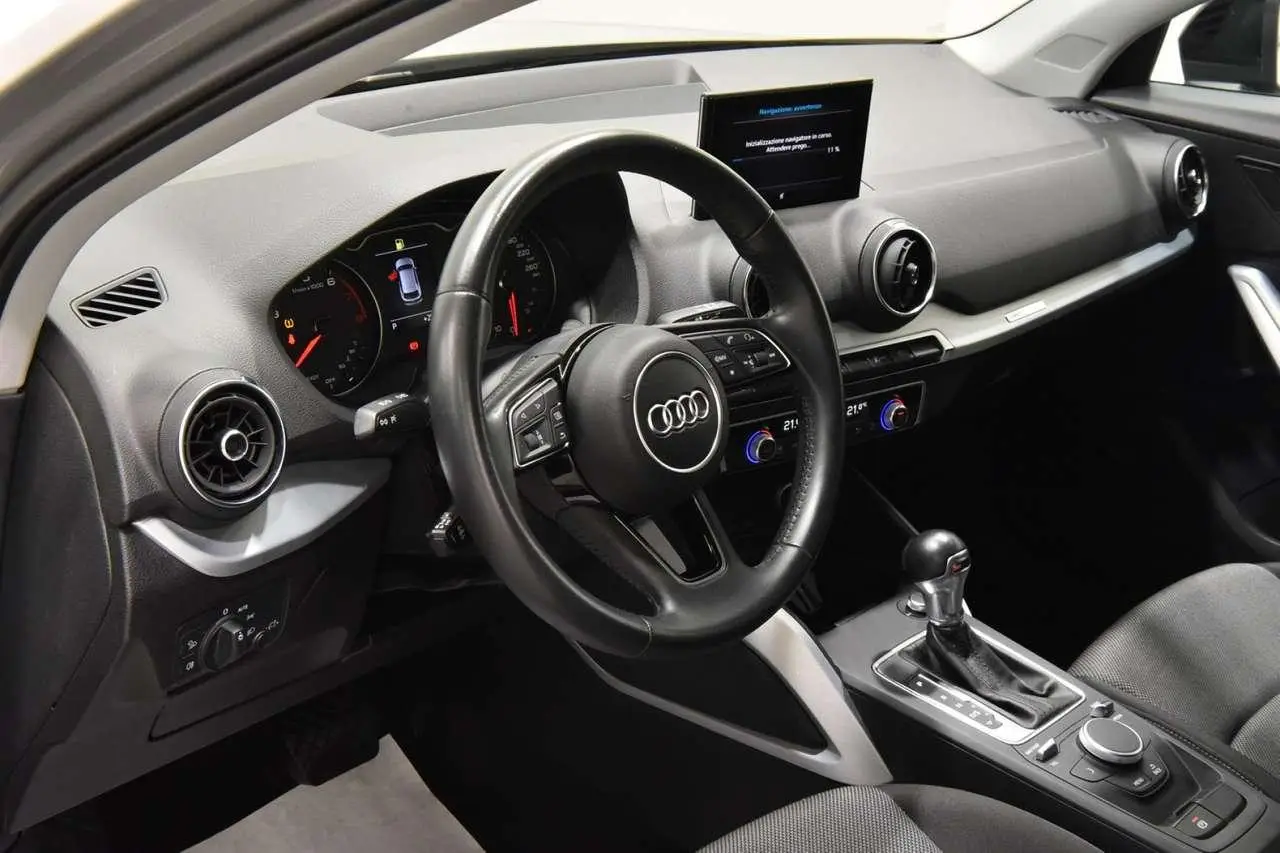 Photo 1 : Audi Q2 2019 Petrol