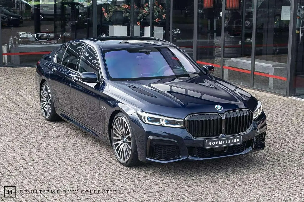 Photo 1 : Bmw Serie 7 2022 Hybrid