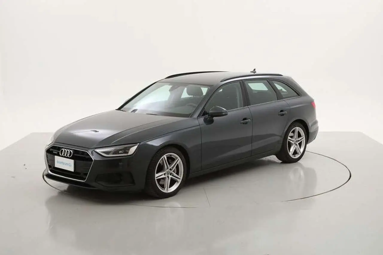 Photo 1 : Audi A4 2020 Hybrid