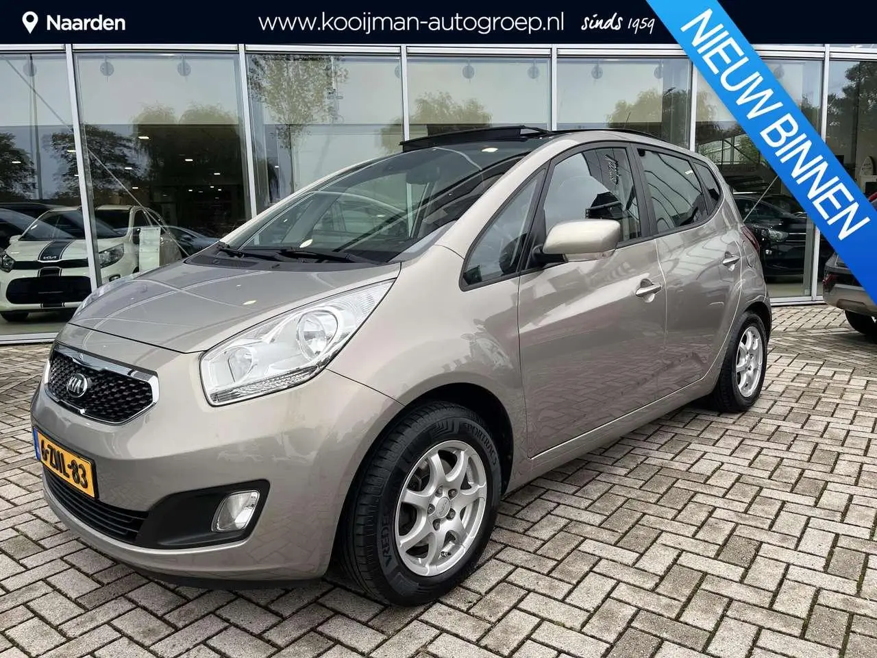 Photo 1 : Kia Venga 2015 Petrol