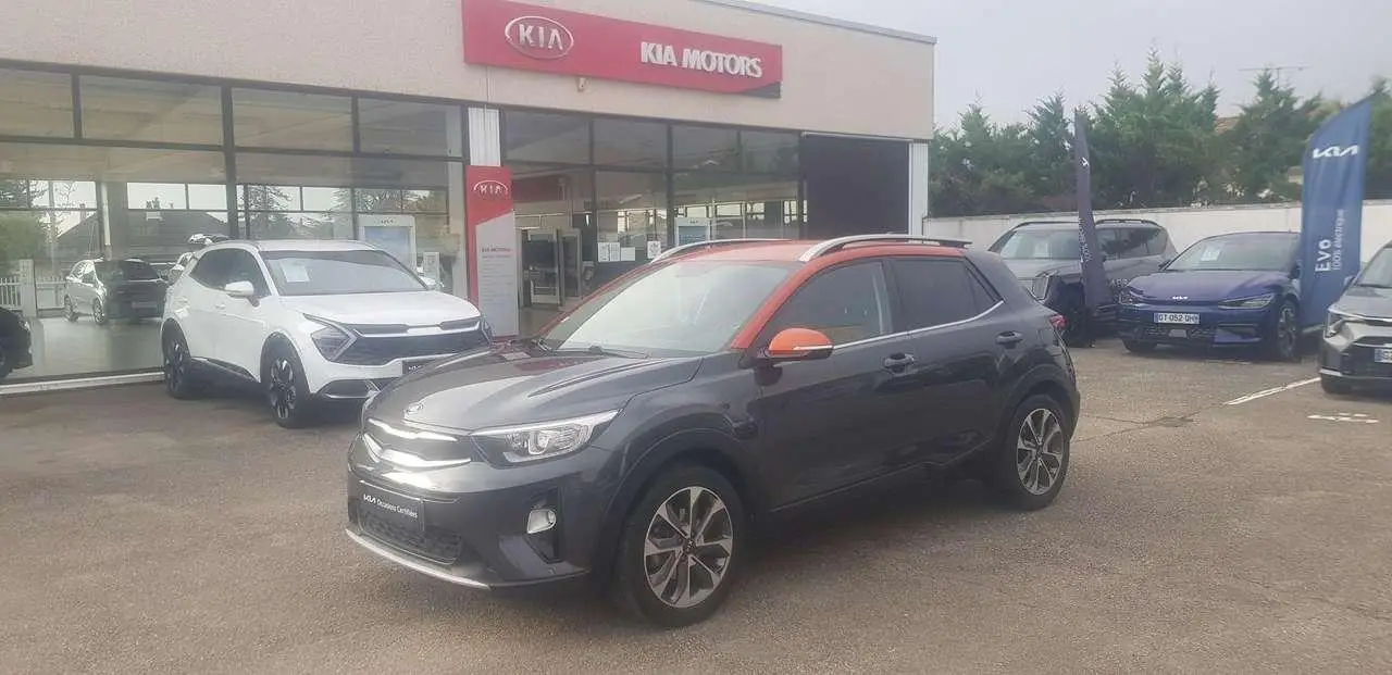 Photo 1 : Kia Stonic 2019 Essence