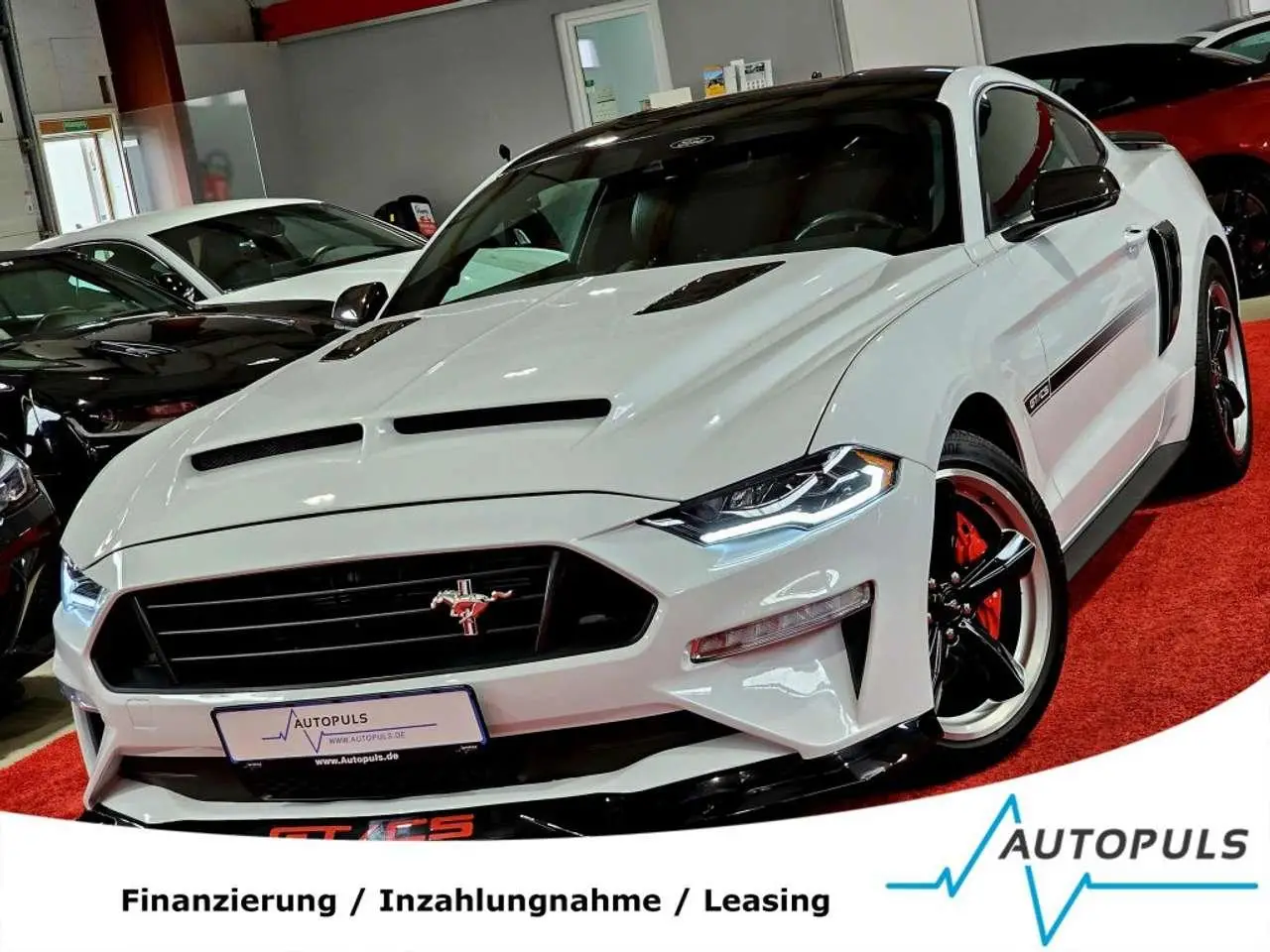 Photo 1 : Ford Mustang 2022 Essence