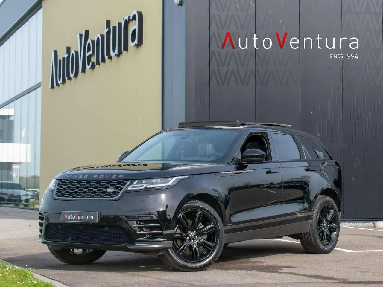 Photo 1 : Land Rover Range Rover Velar 2018 Petrol