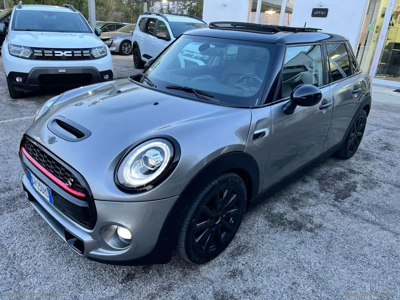 Photo 1 : Mini Cooper 2018 Petrol