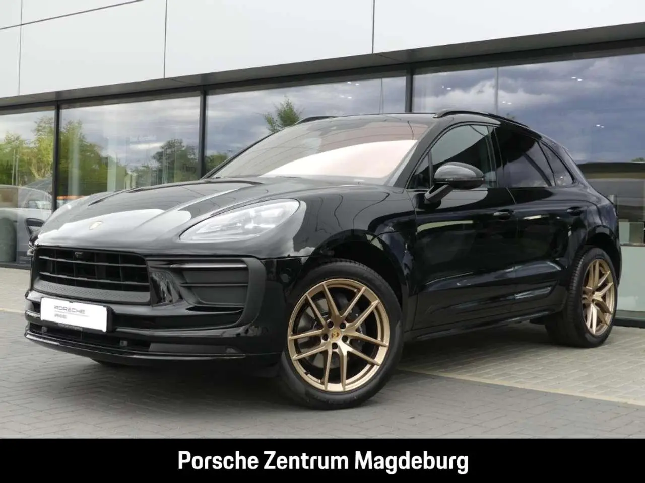 Photo 1 : Porsche Macan 2022 Essence