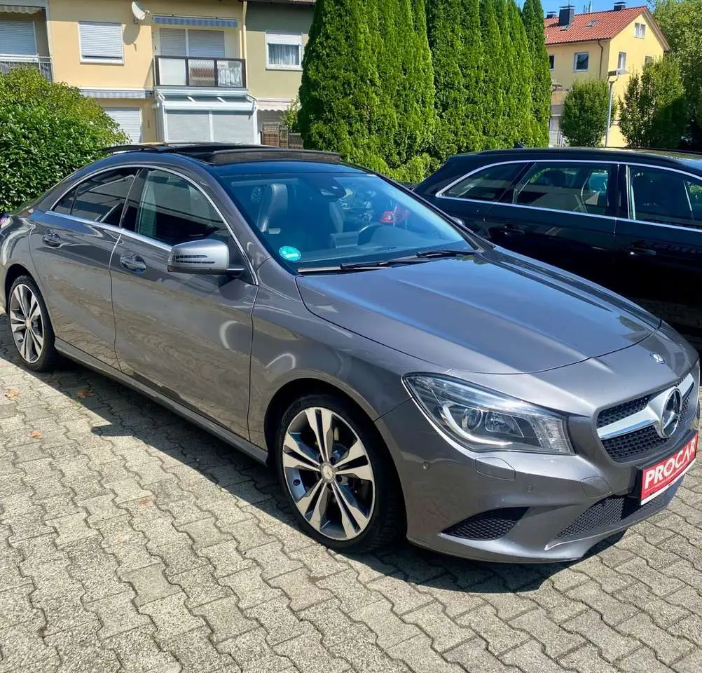 Photo 1 : Mercedes-benz Classe Cla 2015 Petrol