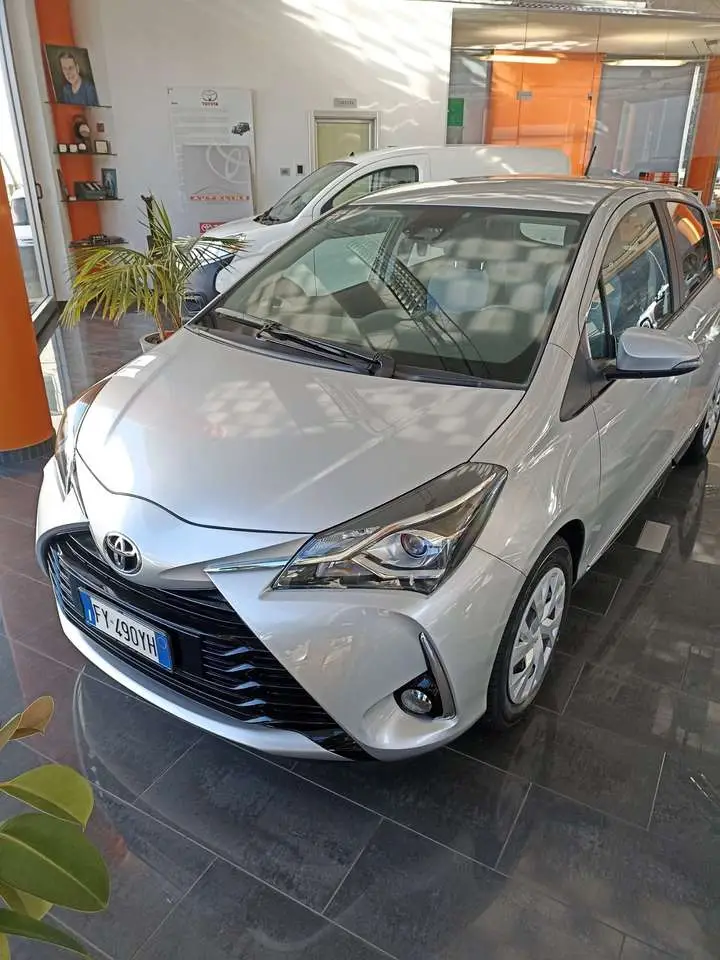 Photo 1 : Toyota Yaris 2019 Essence