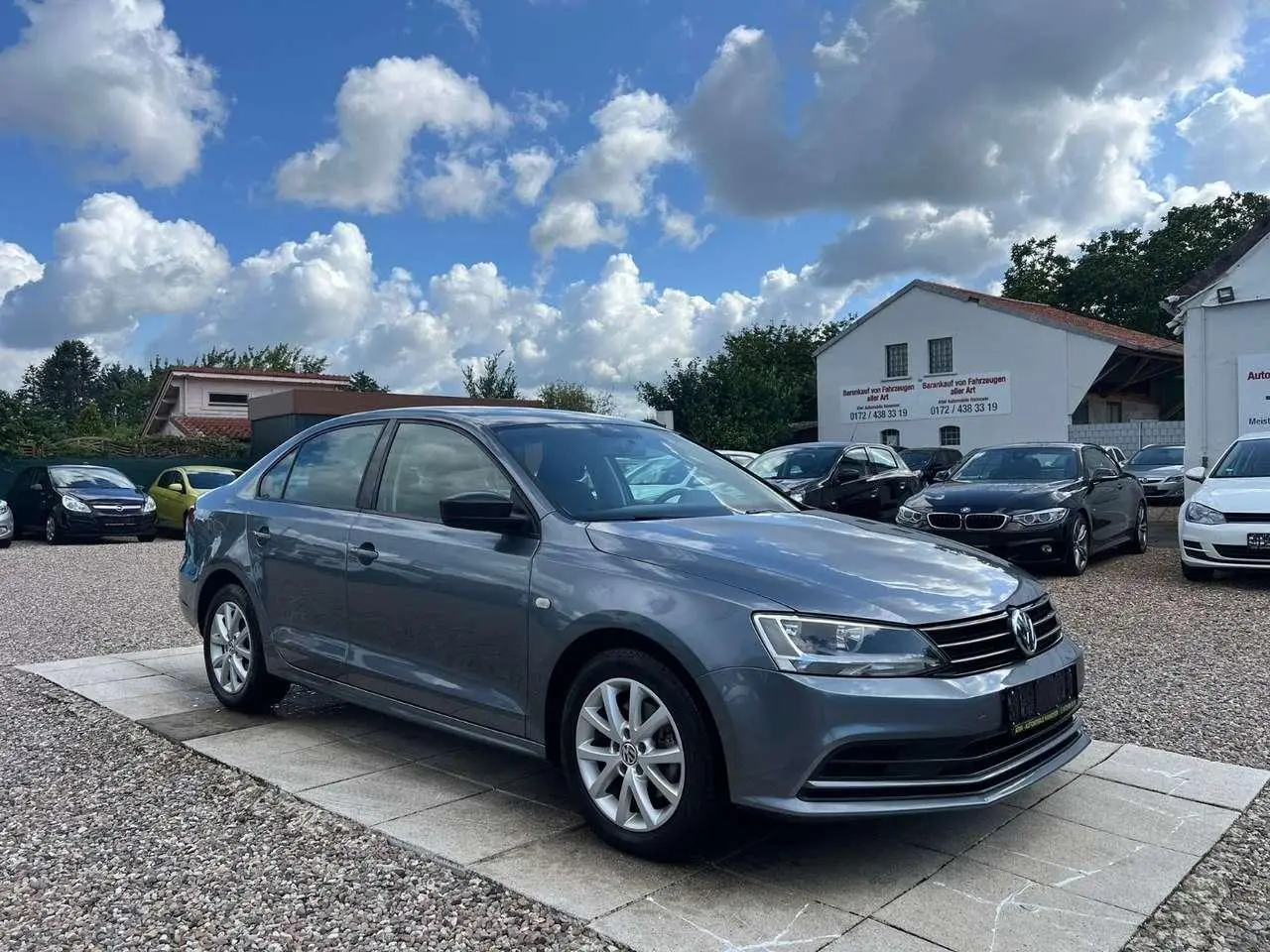 Photo 1 : Volkswagen Jetta 2015 Petrol