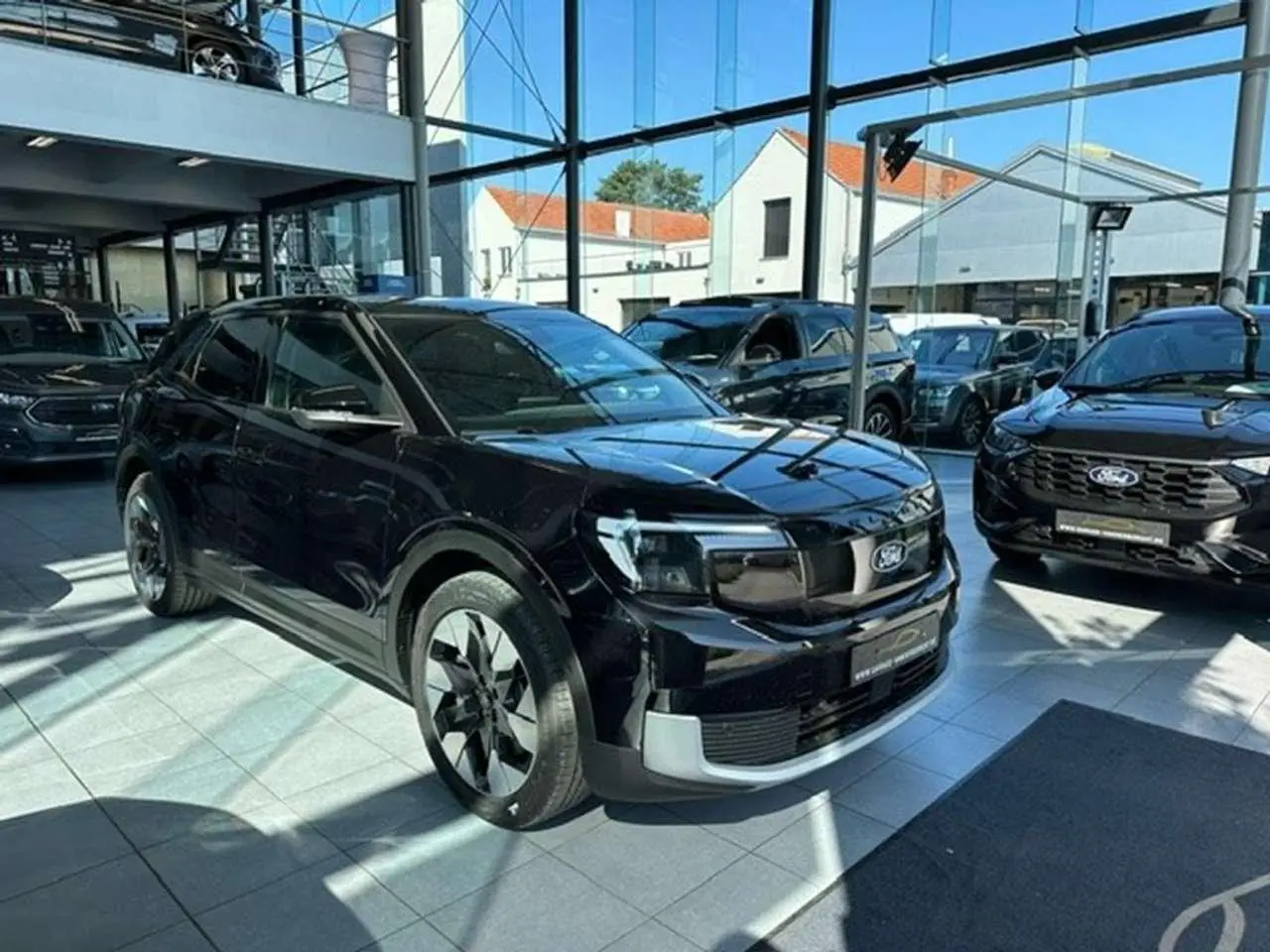 Photo 1 : Ford Explorer 2024 Électrique