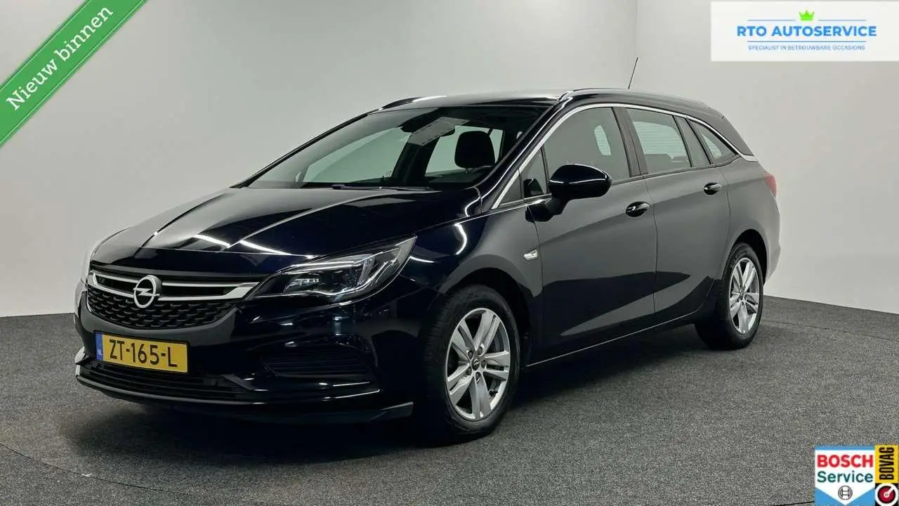 Photo 1 : Opel Astra 2019 Essence