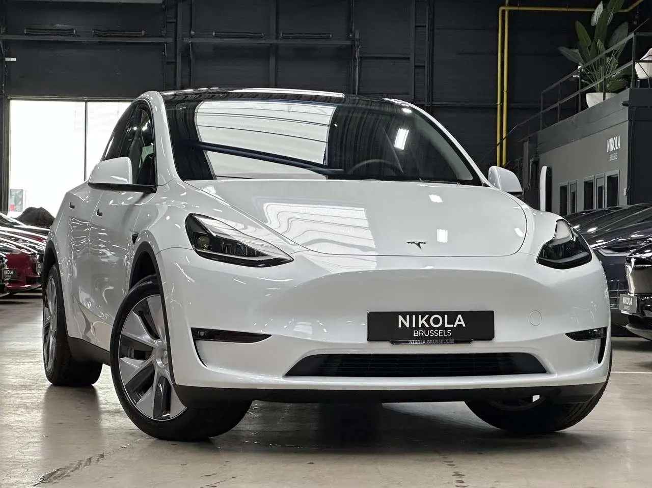 Photo 1 : Tesla Model Y 2023 Électrique