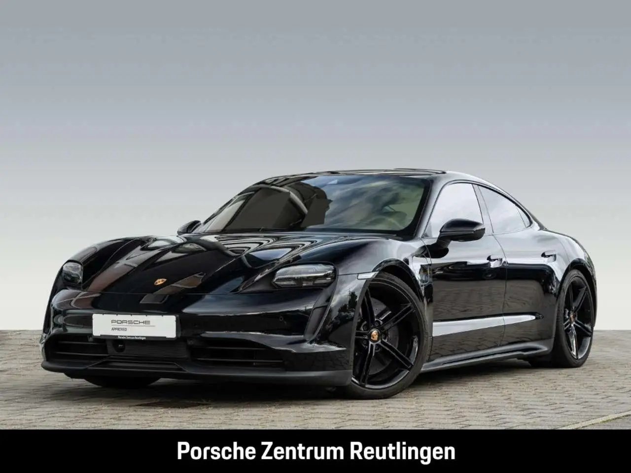 Photo 1 : Porsche Taycan 2021 Electric