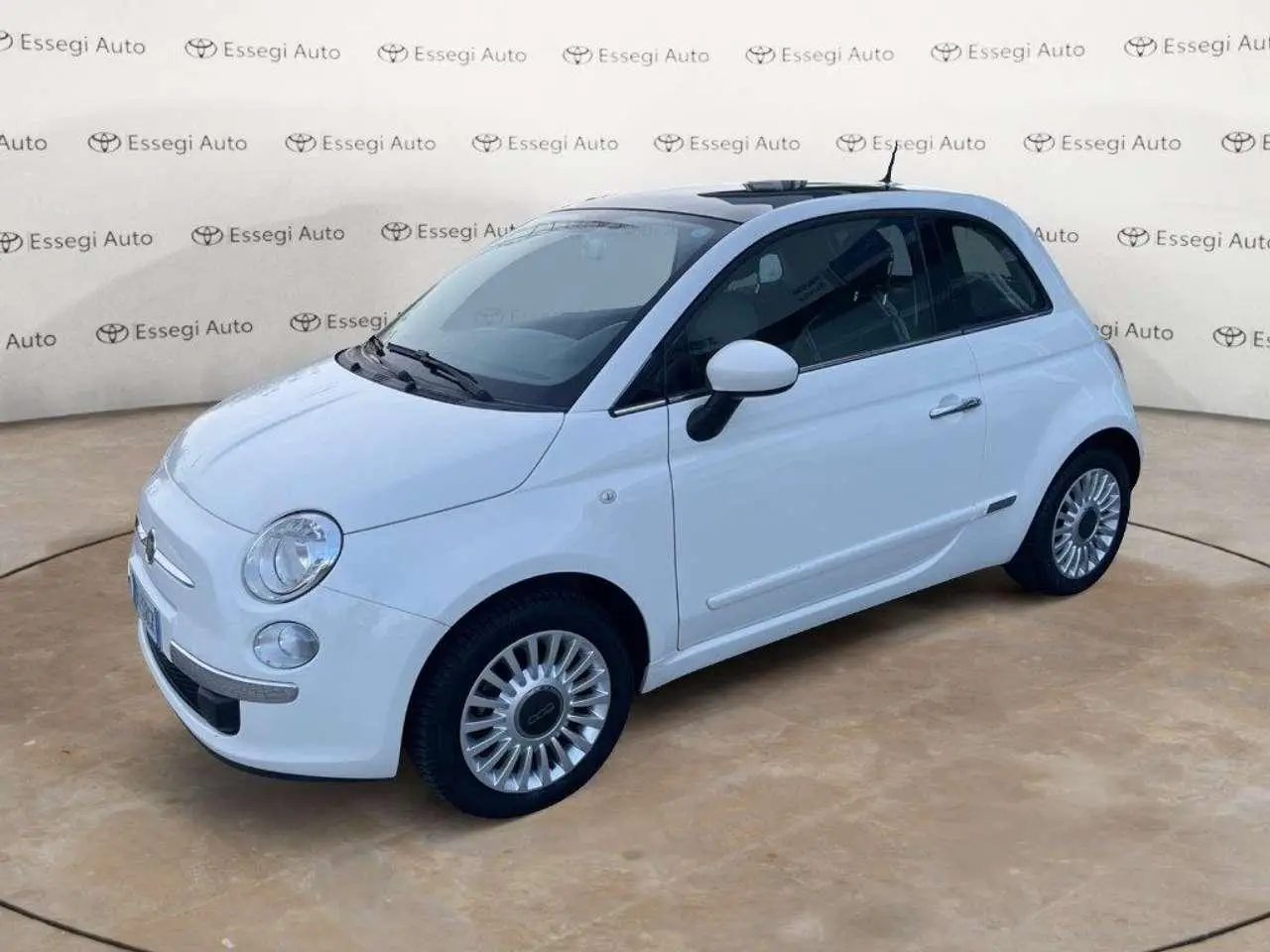 Photo 1 : Fiat 500 2015 Essence